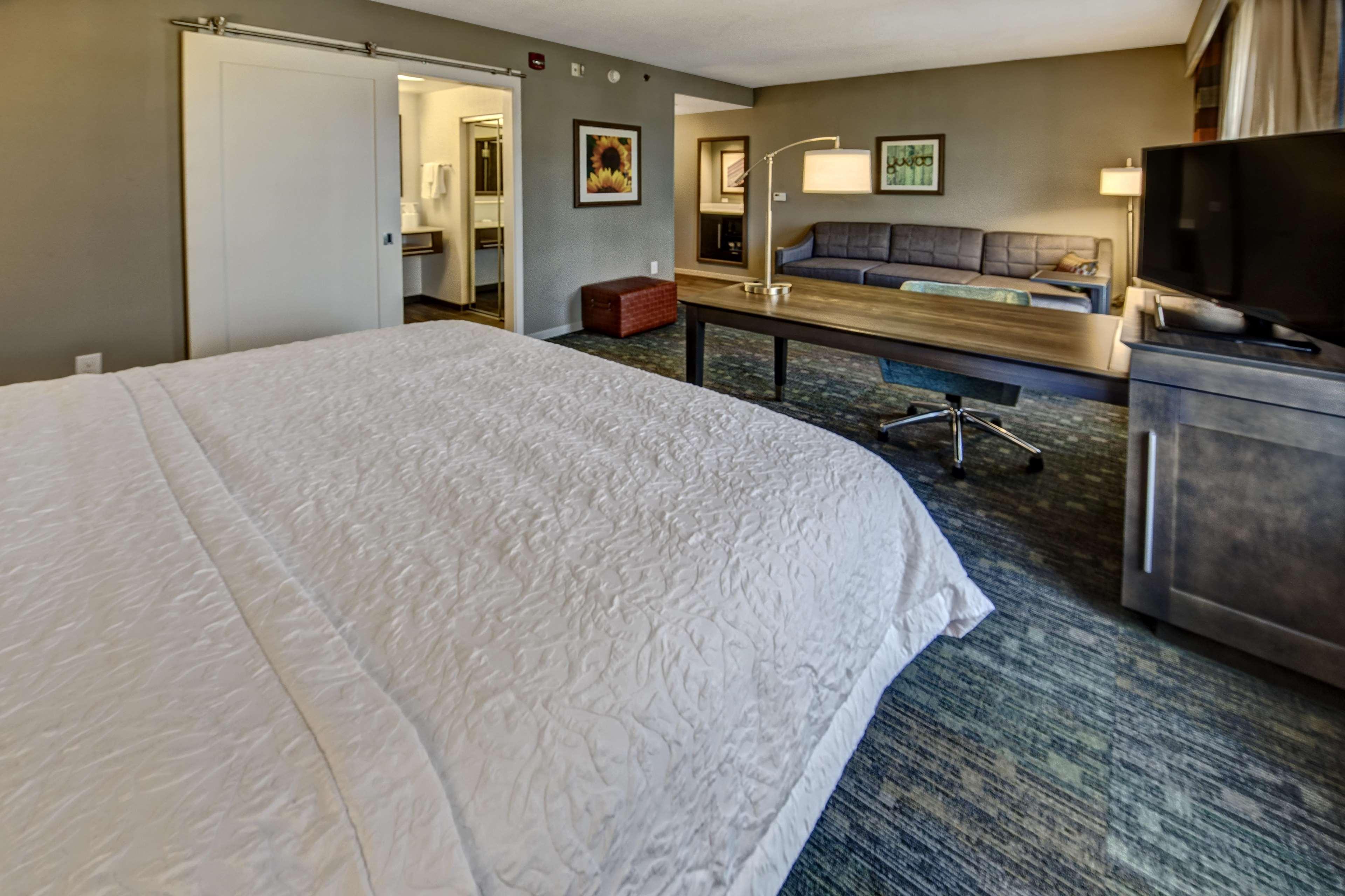 Hampton Inn & Suites Memphis Джърмантаун Екстериор снимка