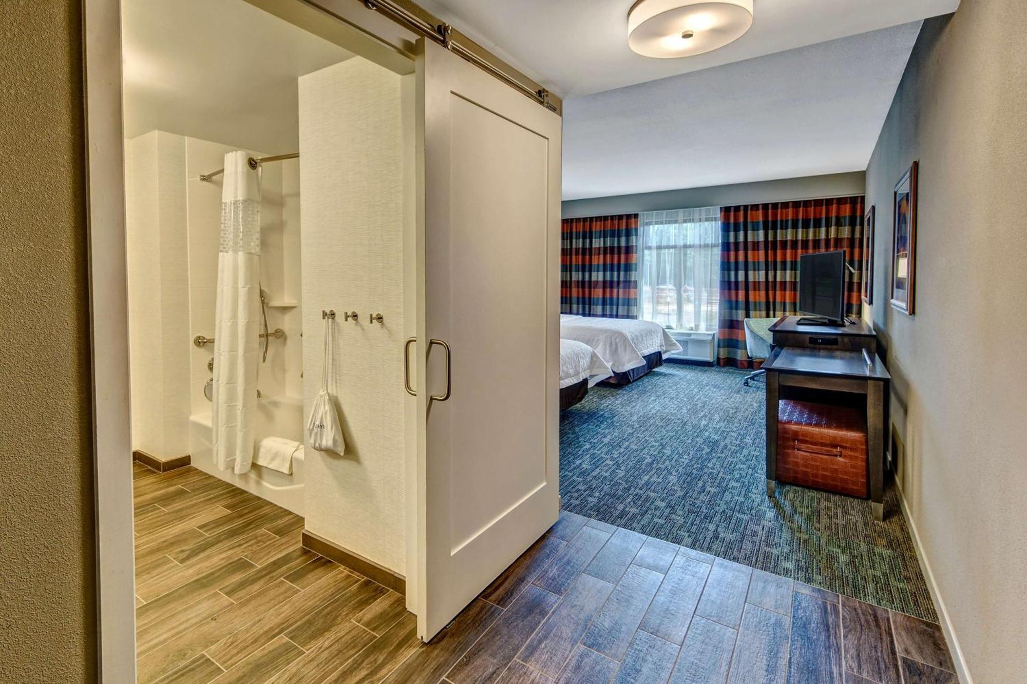 Hampton Inn & Suites Memphis Джърмантаун Екстериор снимка
