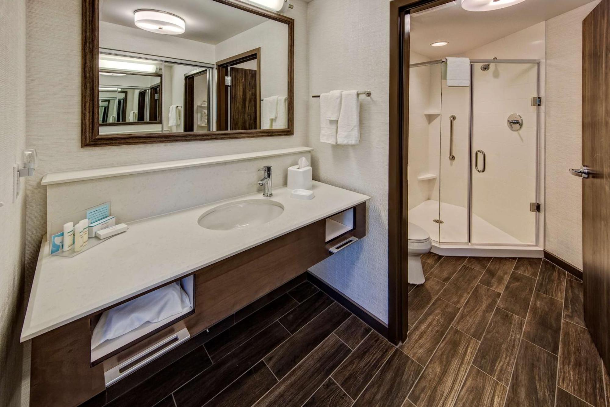 Hampton Inn & Suites Memphis Джърмантаун Екстериор снимка